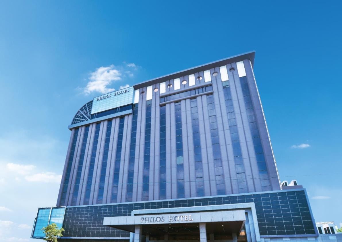 Philos Hotel Поханг Екстериор снимка